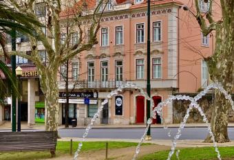 TOP Coimbra has Balcony rooms