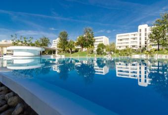 Our Sunset Apartment allows 18 year olds to book a room