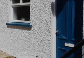 Ballycastle Town Centre Apartment has Balcony rooms