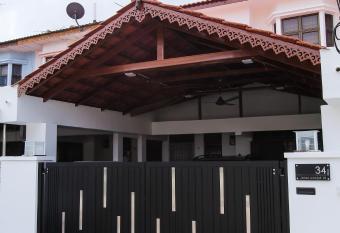 Kz-COZY Homestay@D.Cemerlang has Balcony rooms