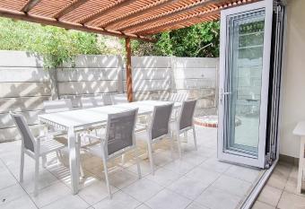 Pearly Waves allows 18 year olds to book a room