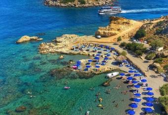 Grande Blue Suites with private bay has Balcony rooms