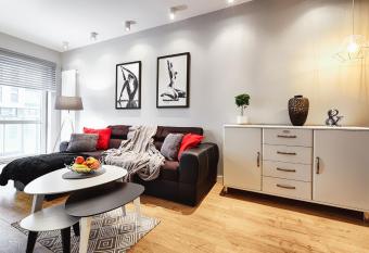 Center Rooms Ilumino II allows 18 year olds to book a room