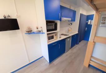 Un air de Bretagne    la montagne-STUDIO AVEC BALCON allows 18 year olds to book a room