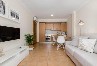 Bonanza 5 has Balcony rooms