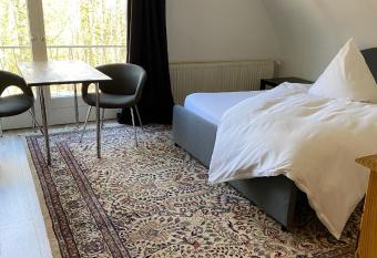 K  niglicher Aufenthalt inmitten der Natur has Balcony rooms