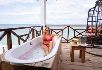 Pili Pili Boho has Balcony rooms