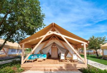 Camping Park Umag Glamping has Balcony rooms
