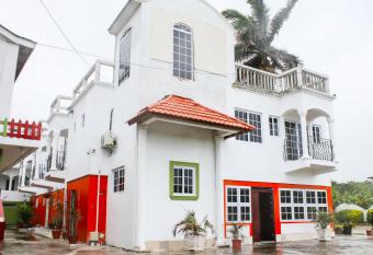 Cuckoo s Place allows 18 year olds to book a room