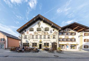 Hotel & Gasthof Fraundorfer has Balcony rooms