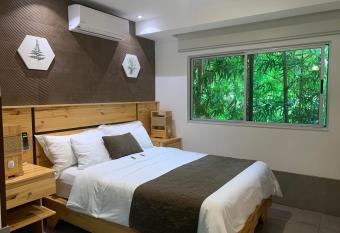 ARANJUEZ LOFTS Santa Ana has Balcony rooms