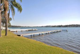 Fishing Point Shores has Balcony rooms