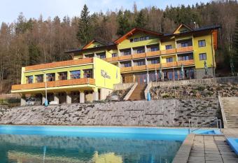 Relax Kycera has Balcony rooms