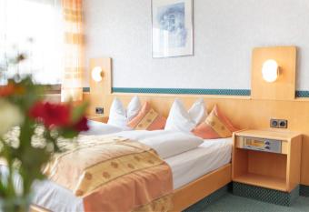 Eibacher Hof allows 18 year olds to book a room