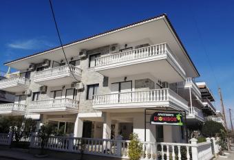 Dionisos Roses has Balcony rooms