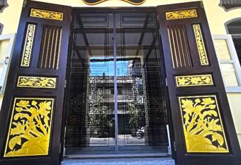 Capzule Bed Phuket allows 18 year olds to book a room