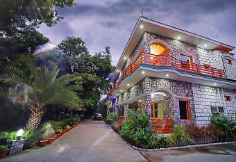 FabHotel Corbett Green View Garden and Stay has Balcony rooms