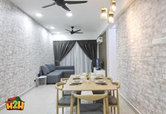 H2H - Neo Casual - Majestic Ipoh Town Center - 8pax allows 18 year olds to book a room