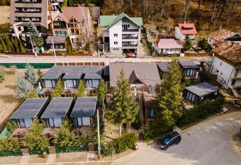 Moon Resort has Balcony rooms