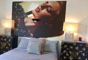 Pavillon has Balcony rooms