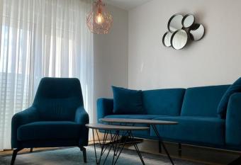 Apartment MV has Balcony rooms