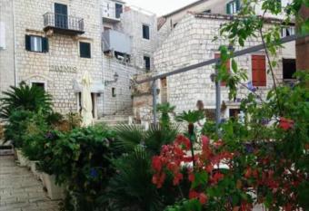 Bed & Breakfast Dionis Vis has Balcony rooms