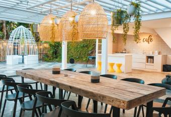 Tiella Villa has Balcony rooms