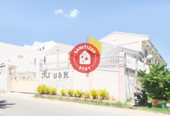 OYO 556 3j s And K Apartment allows 18 year olds to book a room