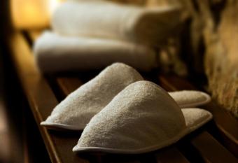 Hotel Rural & Spa Los   nades allows 18 year olds to book a room