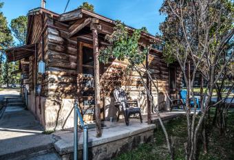 Apache Village Cabinette 13, Queen Bed, Midtown, Sleeps 2 has Balcony rooms