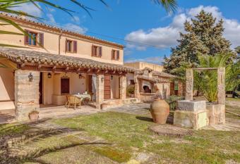 Son Galiana has Balcony rooms