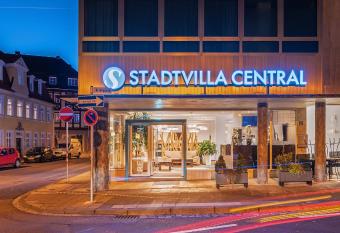 Hotel - Stadtvilla Central allows 18 year olds to book a room