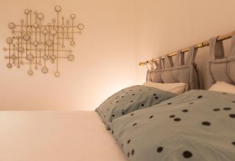 Apartamento Bardenas en el centro de Tudela allows 18 year olds to book a room