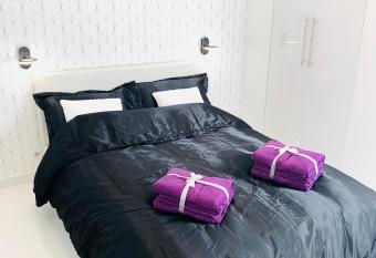 monaco, CHAMBRE LUXE,    250M casino has Balcony rooms