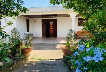 The Kapokier has Balcony rooms