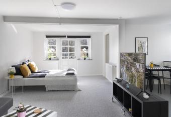 aday - Apartment suite 2 Aalborg Center has Balcony rooms