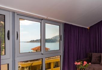 Blue sea apartments by ArniCare has Balcony rooms