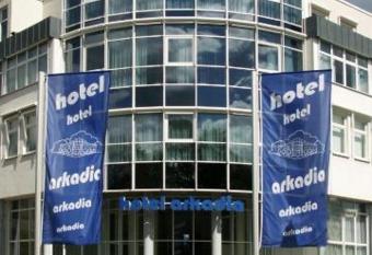 Hotel Arkadia allows 18 year olds to book a room