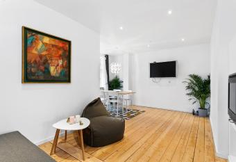 aday - Apartment suite Aalborg Center has Balcony rooms