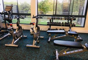 The Regency - Cosy Private Hotel Apartment - Unit 219 allows 18 year olds to book a room