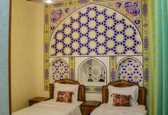 Old Gate Hotel has Balcony rooms