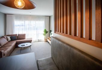 The Residence Fitzroy allows 18 year olds to book a room