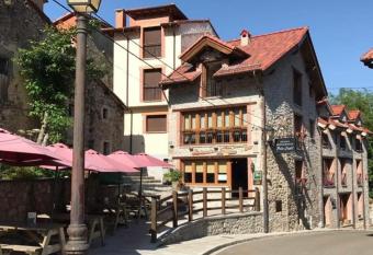 Hotel Rural Pe  a Castil has Balcony rooms