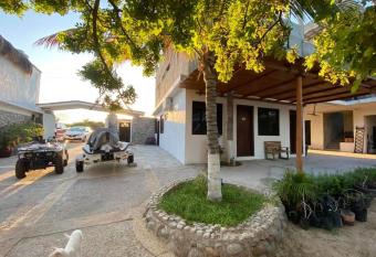 Villa Para  so has Balcony rooms