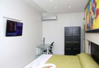 Hotel La Morada has rooms with a private hot tub