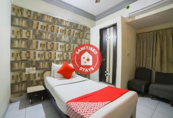 OYO Flagship Hotel City Pulse allows 18 year olds to book a room