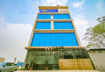 FabHotel Harriot allows 18 year olds to book a room