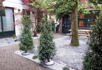 familiehuis Benboverijssel has Balcony rooms