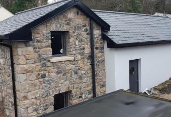 The Stonehouse, in the heart of Ballycastle has Balcony rooms