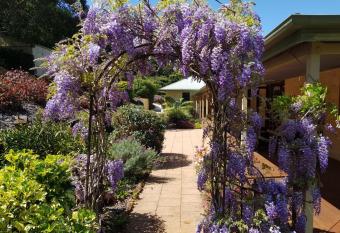 Gumtree House Montville has Balcony rooms